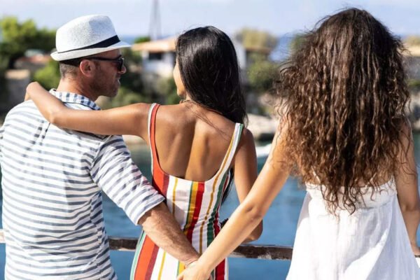 Real-life ‘Judaai’: Housewife pays boyfriend’s wife INR 1.3 crore to divorce man, here’s what happened next – Times of India