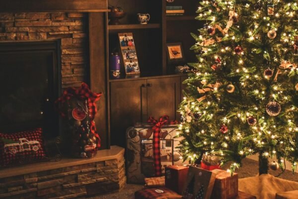 New Year’s decor for small spaces: 5 creative ideas to fill the house with a festive mood