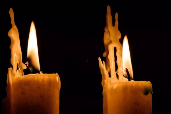 What are twin flame connections and how to manifest them