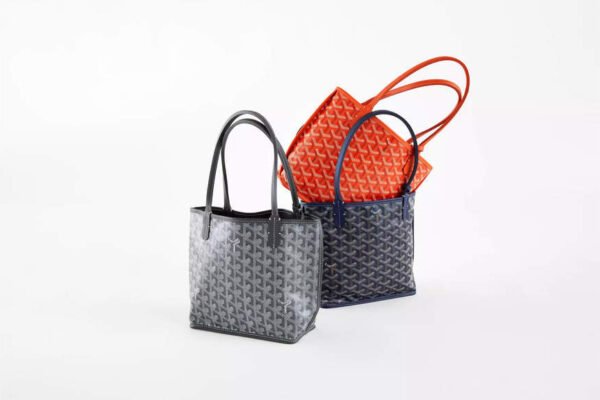 How to spot a fake Goyard bag – Times of India