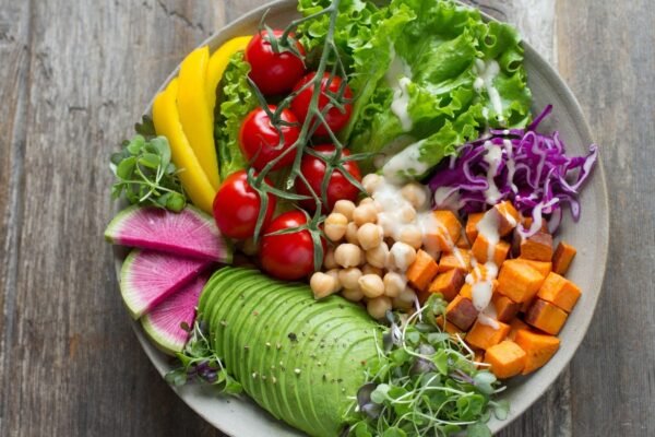 The role of the gut microbiome in fighting infection: study shows how diet can affect risk
