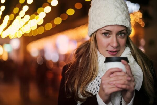 Stay toasty and trendy: the best neck warmers for women that combine fashion and warmth