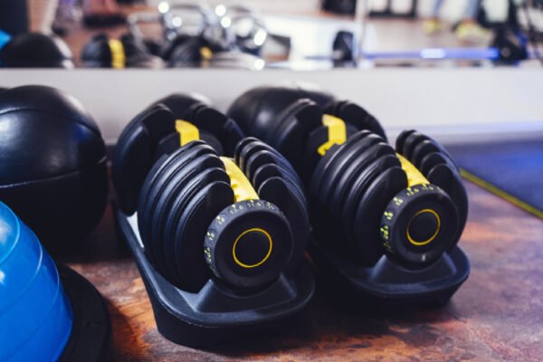 Access with adjustable dumbbells: The only set that you will need to achieve your fitness goals