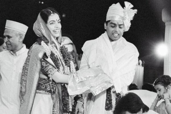 Today’s wedding anniversary bolt Ambani and Mukesha Ambani: Appeal to what she wore on her big day 40 years ago