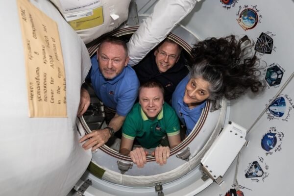 Sunnite Williams returns to the ground: why she did not linked her hair into space