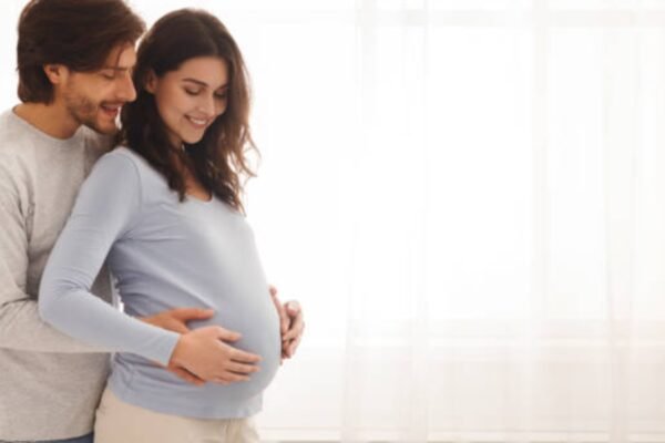 Drawing, nausea and mood swings: Can Dad experience symptoms of pregnancy? – India’s times