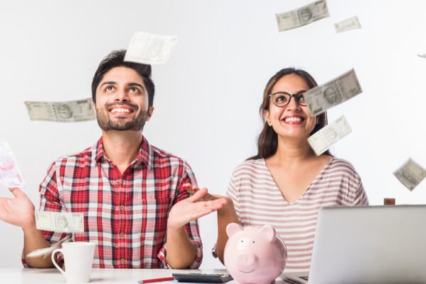 Money will ruin your marriage? The study shows the nuances of monetary beliefs and the pleasure of relationships