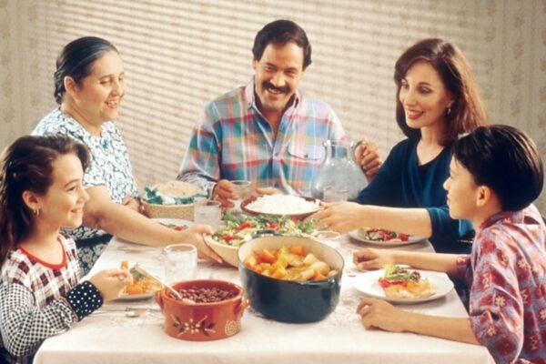 This everyday eating habit quietly makes your family sick: the doctor shares the diet tips to fix it