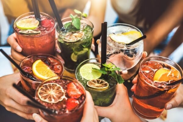 World Cocktail Day: 6 recipes that need to try for your Home House