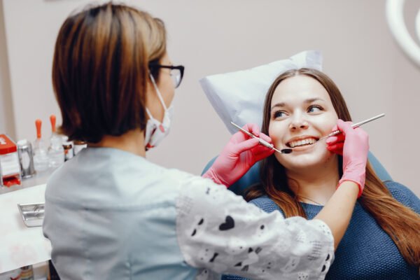 Water over sweet drinks: dentist divides 3 swaps to protect the health of the teeth in the summer
