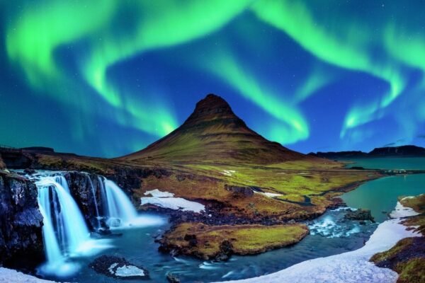 Europe for each traveler: Honeymoon before budget travel, 6 ideal directions and experience with its cost