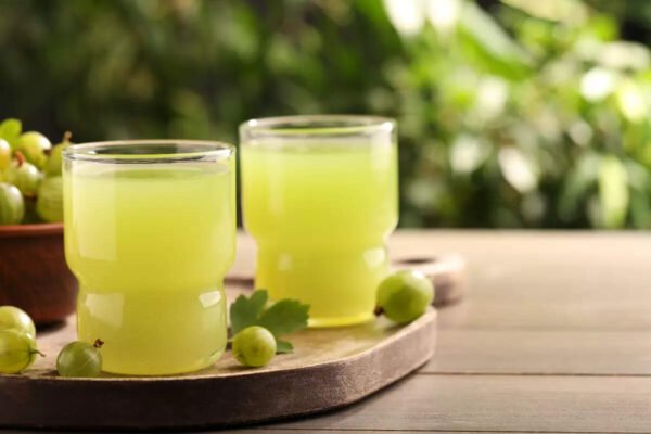 5 reasons start the day with the pictures of Amla and ginger