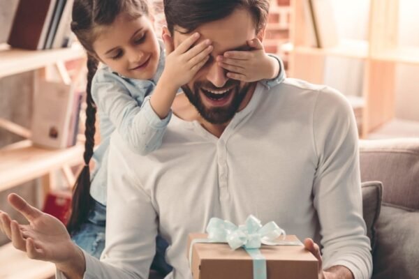 10 Gifts for Parents Day last minute to support your father’s health and fitness
