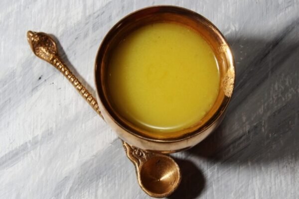 The cardiologist suggests the best oils for Indian cooking, backed up by science, not trends: ghee to sesame oil