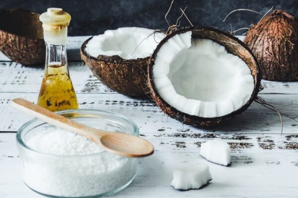 A cardiologist shares 10 products he will never buy after “heart disease for 20 years”: coconut oil to wheat bread