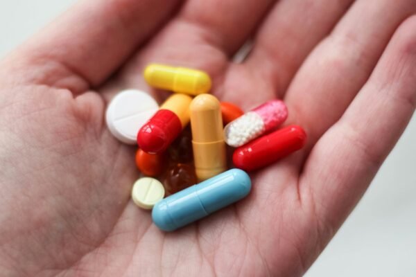 The cardiologist shares 5 common drugs that could silently harm your heart over time: “Know what you are taking”