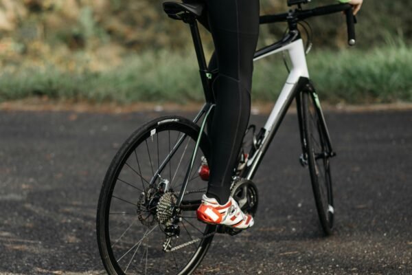 8 top rating bicycle shoes that pass the extra mile: clip, ride and win any way
