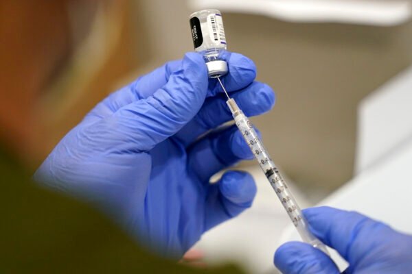 Vaccines can cause illness? Doctor bust 5 myths about vaccination shared by facts