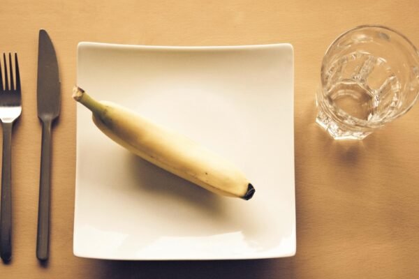 Want to lose weight faster when calorie deficiency? Fat loss coach shares 10 weight loss tips: “You don’t need to throw rice”