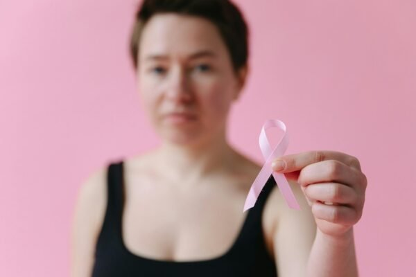 Radiologist shares 5 common breast cancers most women who do not notice: “If it looks like an orange peel, check it”